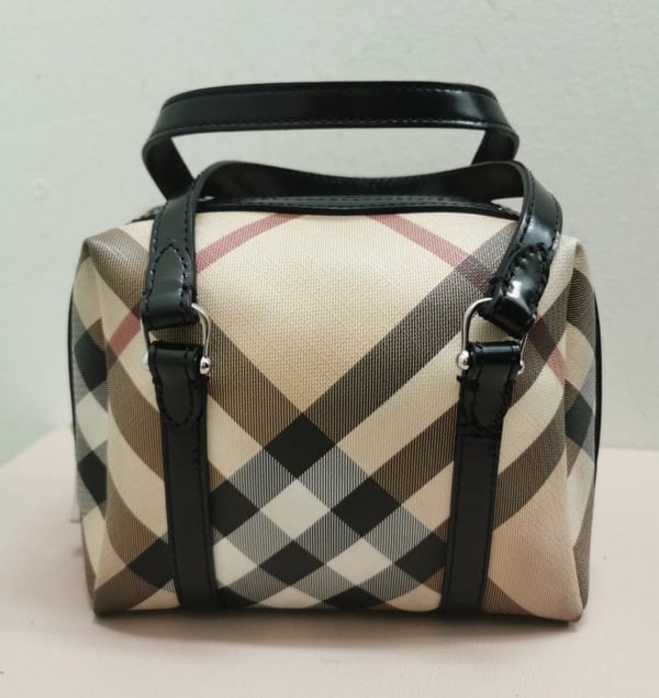 Burberry bauletto outlet
