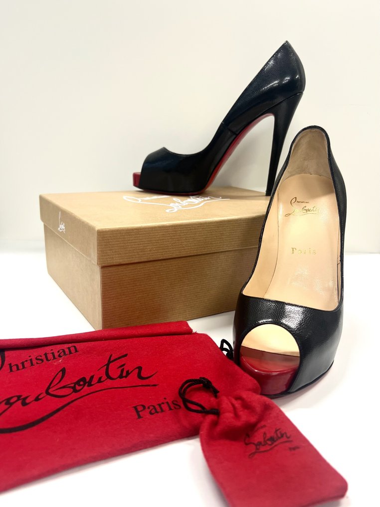 Christian Louboutin Chaussures talons hauts Taille Shoes
