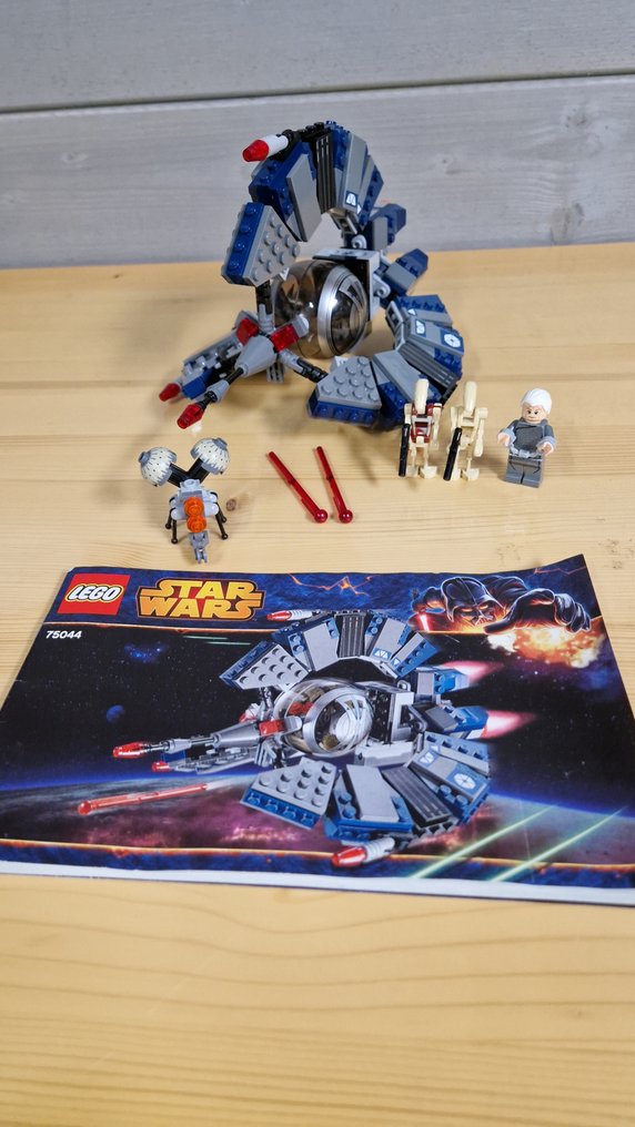 Lego droid 2025 tri fighter 75044