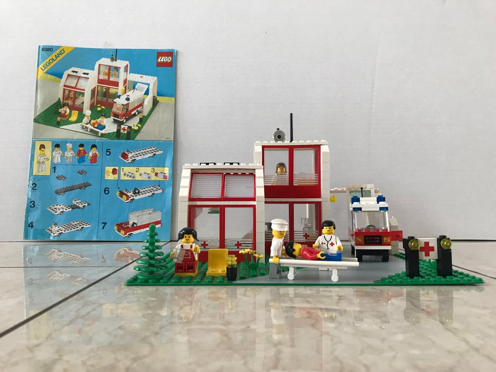LEGO 6380 Emergency Treatment Center 1980 1990 Denmark