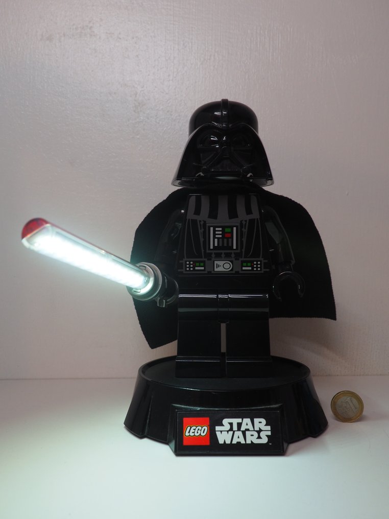 Lego darth vader 2025 lamp