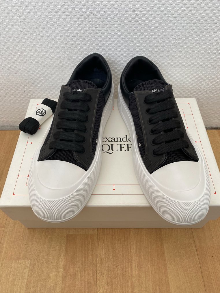 Alexander mcqueen outlet size 10