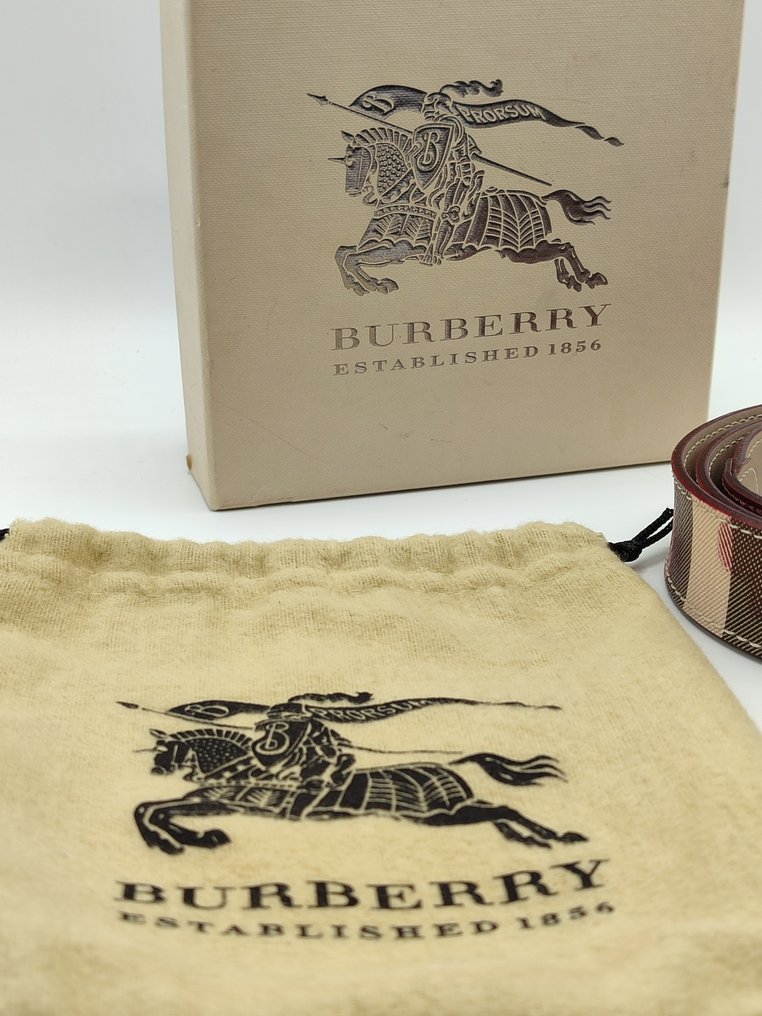 Burberry valencia top 644 (sant martí)