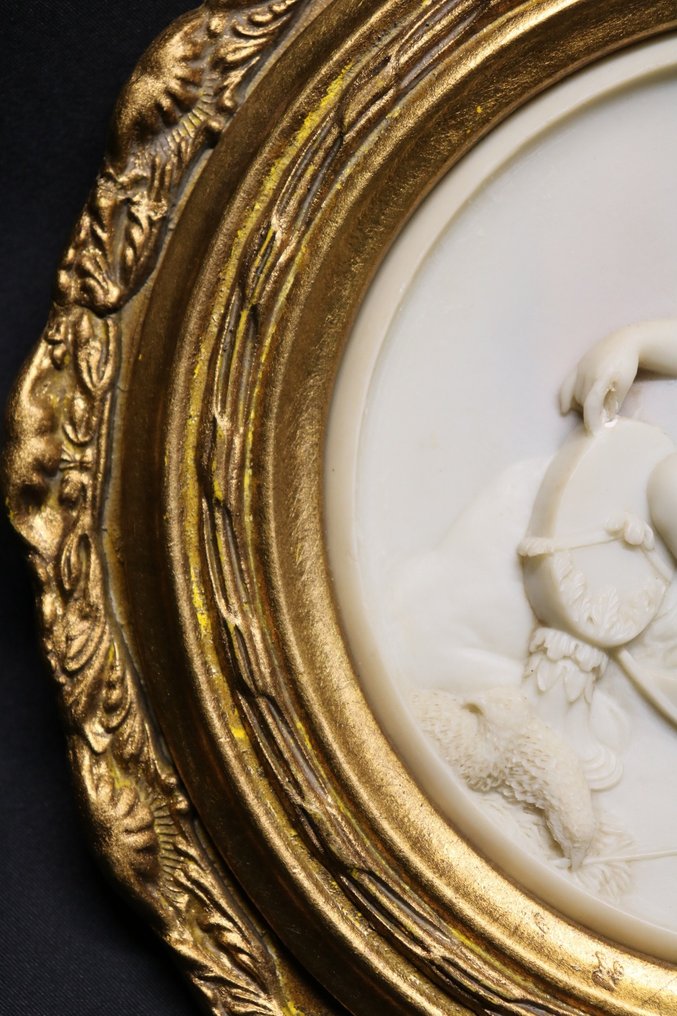 Roe Bros Artist Colormen picture frame makers Reliëf, Jacht engel op