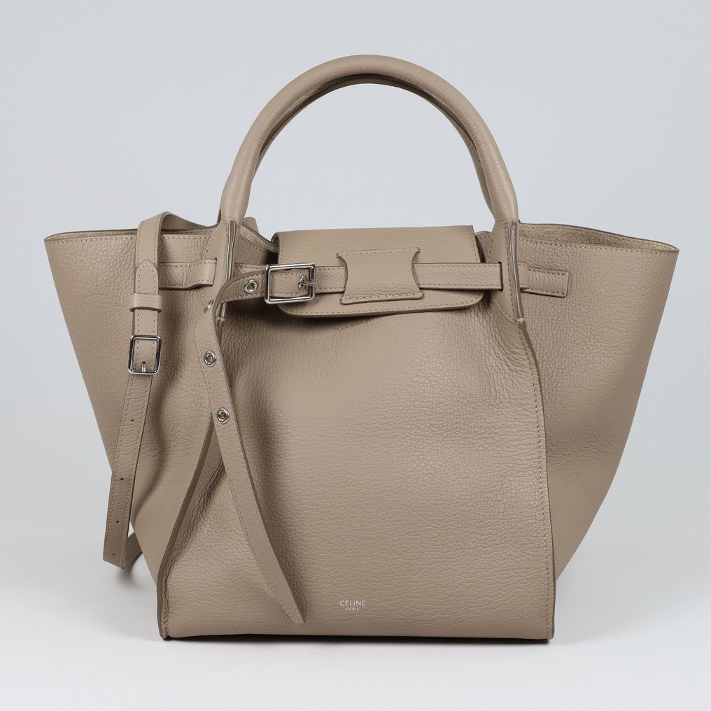 Small top big bag