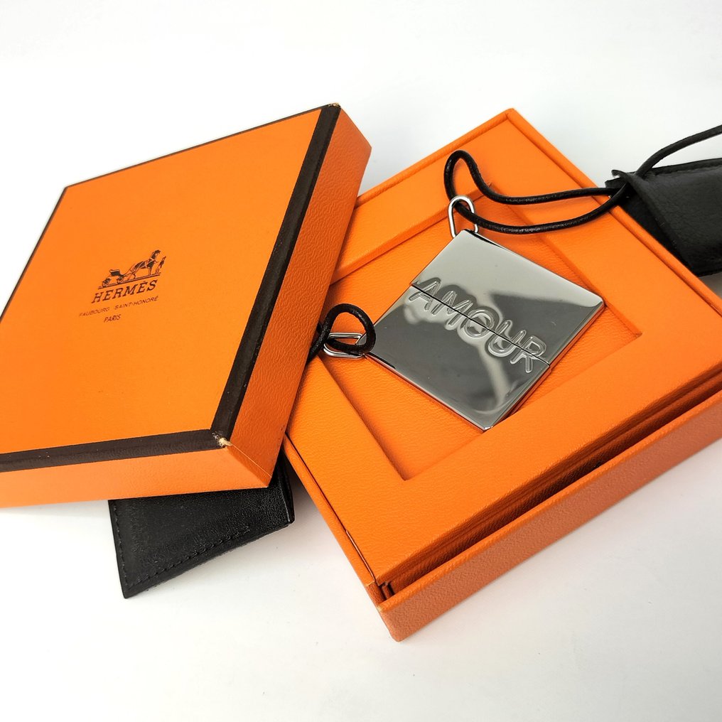 Hermes amour necklace store