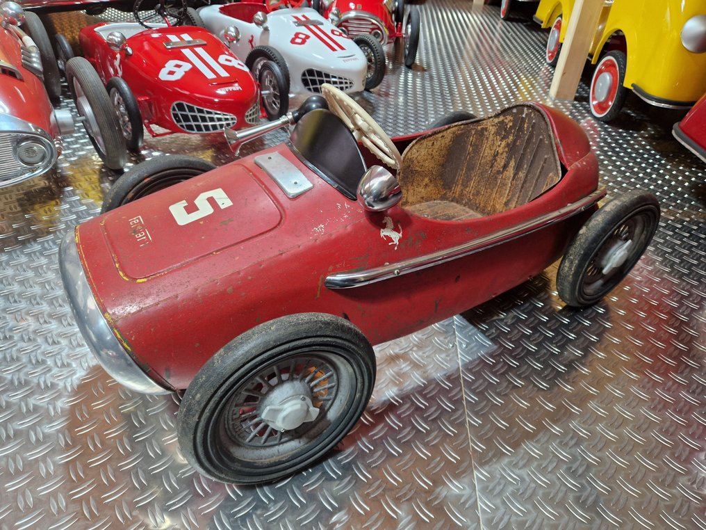1960s discount pedal cars