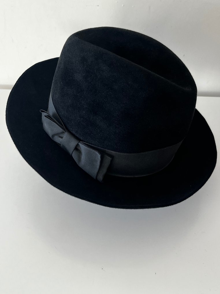 Giorgio hot sale armani hat