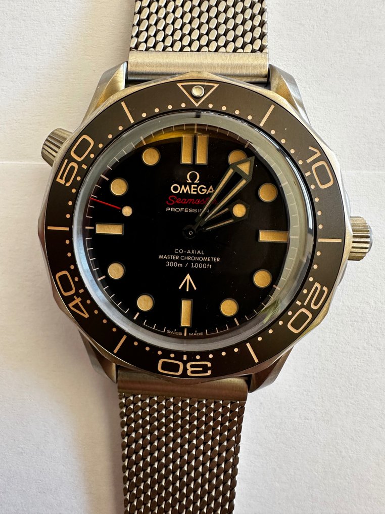 Omega seamaster clearance titanio