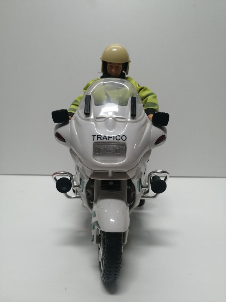Madelman guardia civil sales
