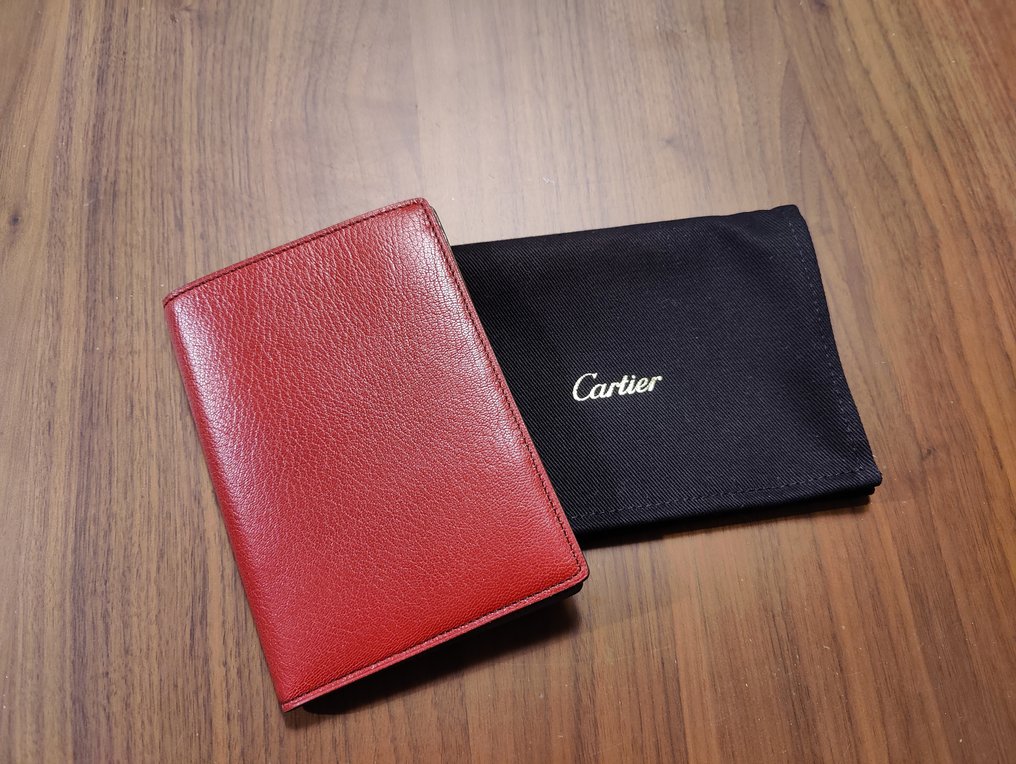 Passport holder cartier clearance