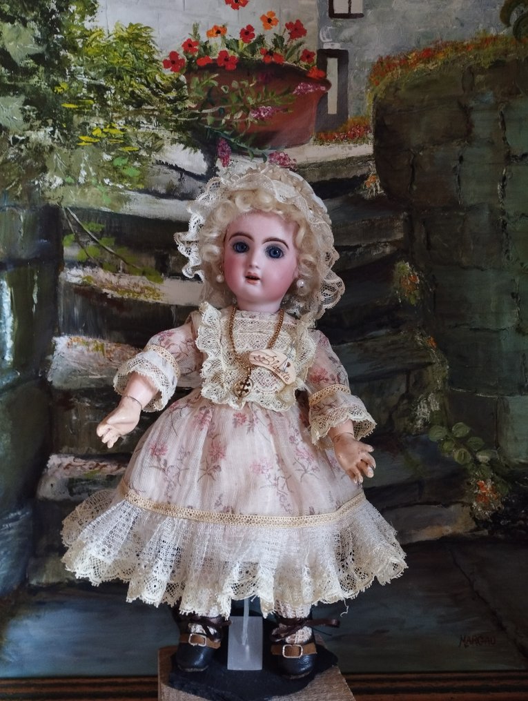 Sfbj doll store