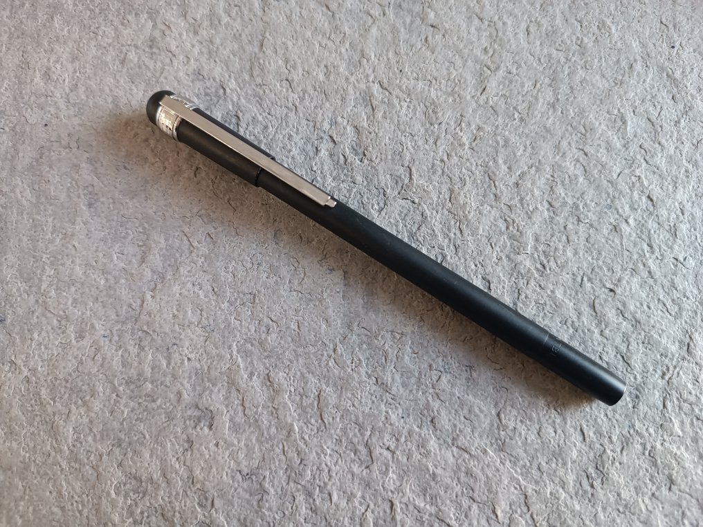 Montblanc scenium rollerball 2025