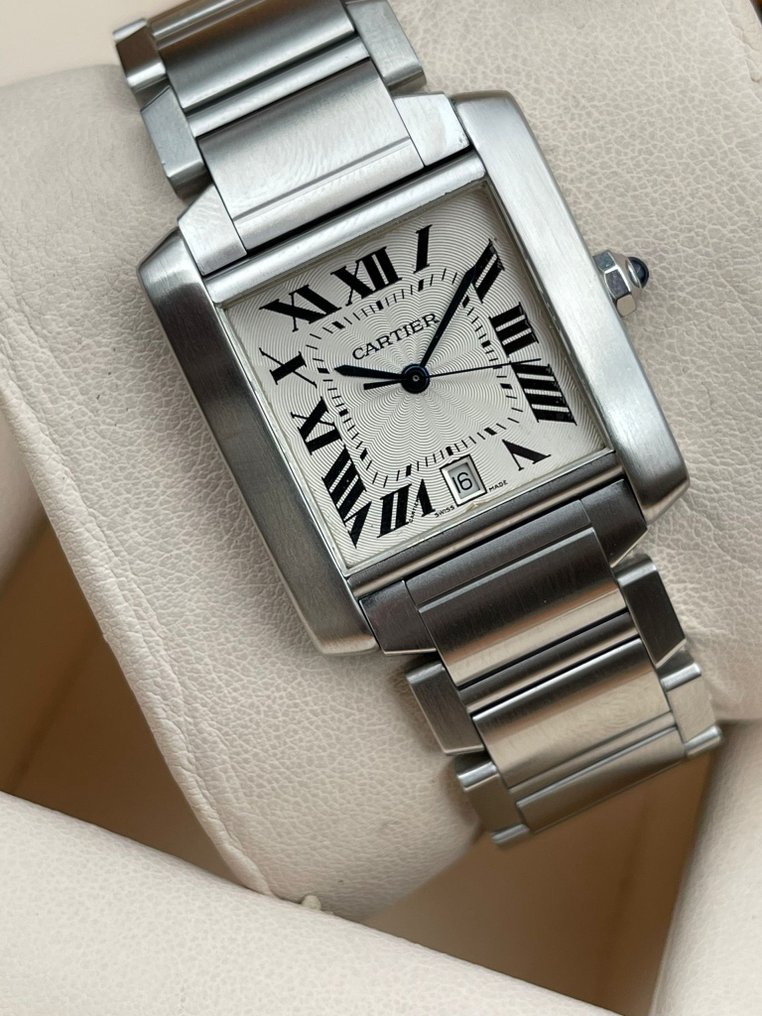 Cartier tank francaise hotsell 2302 review