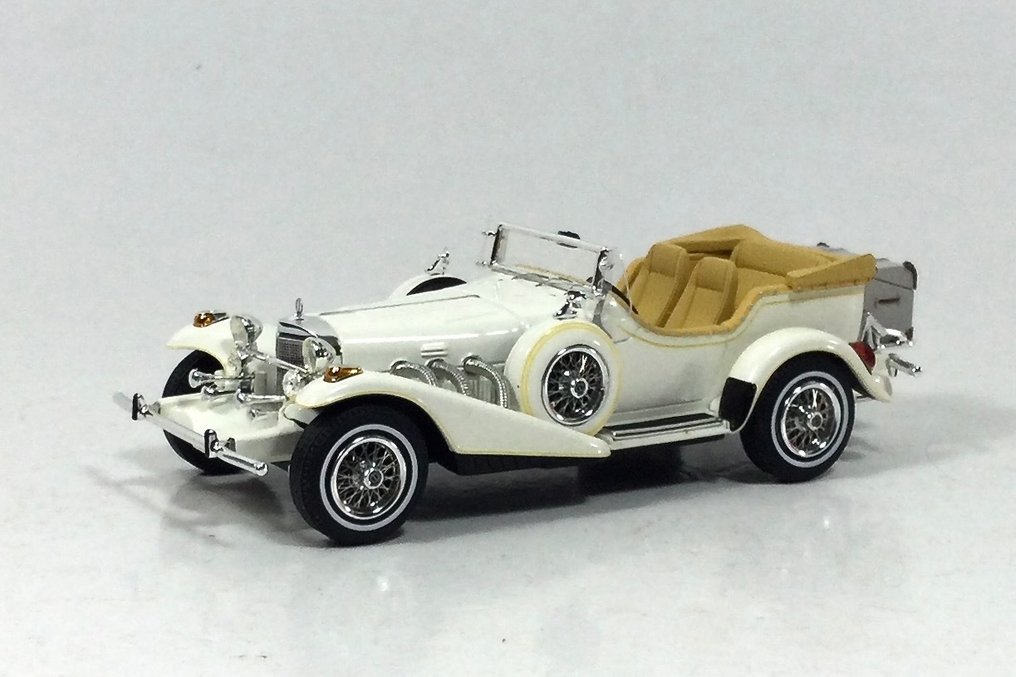 Neo Scale Models 143 1 Modelauto Excalibur Series III Phaeton