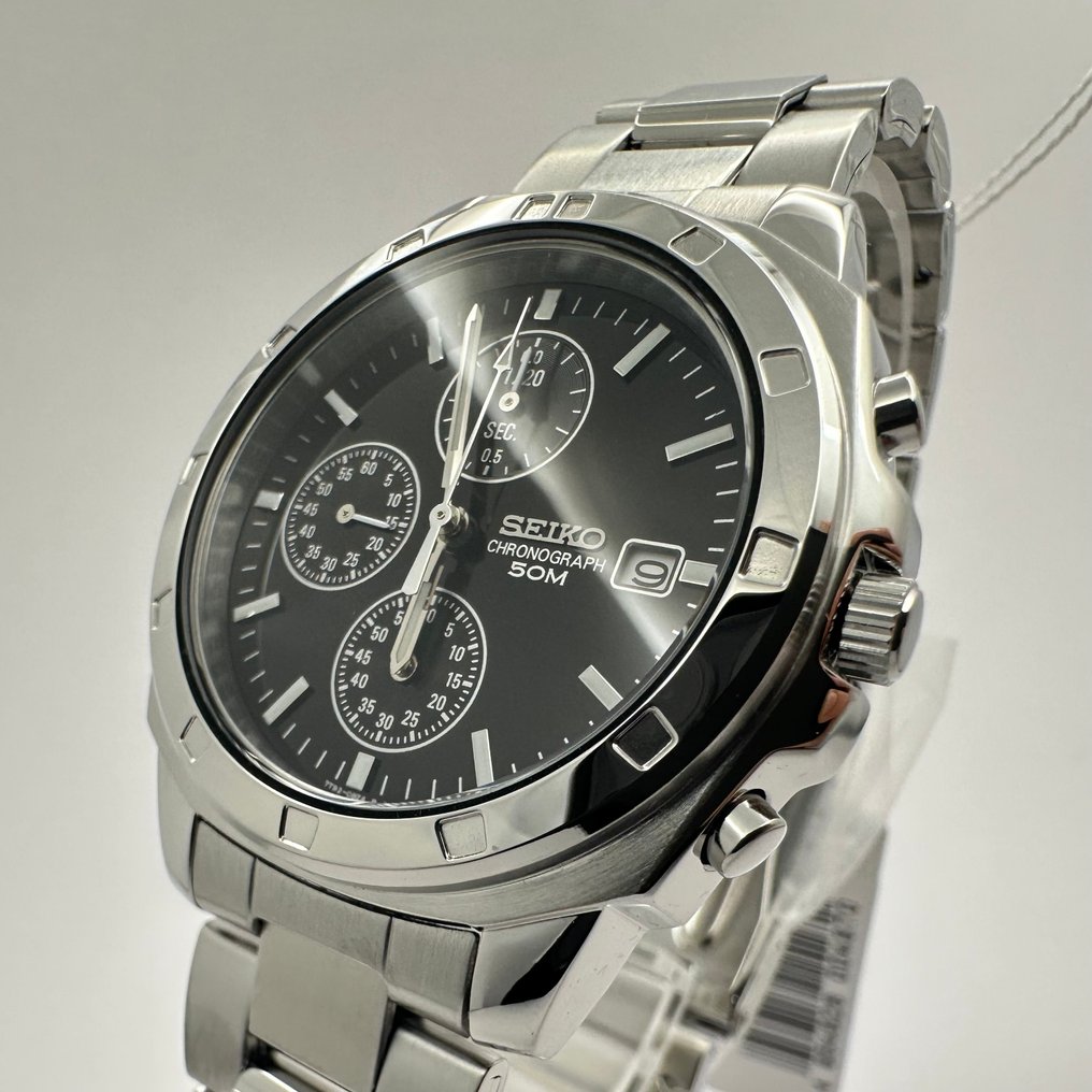 Seiko chronograph sales 50m price