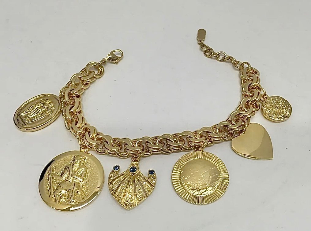 Camrose Kross JBK Jacqueline B Kennedy Linked Chain with Six