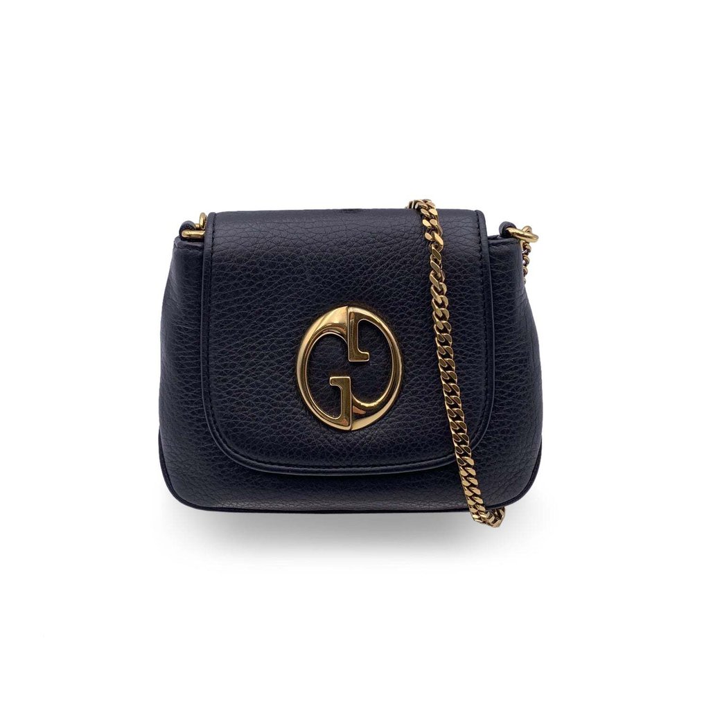 Gg logo bag store