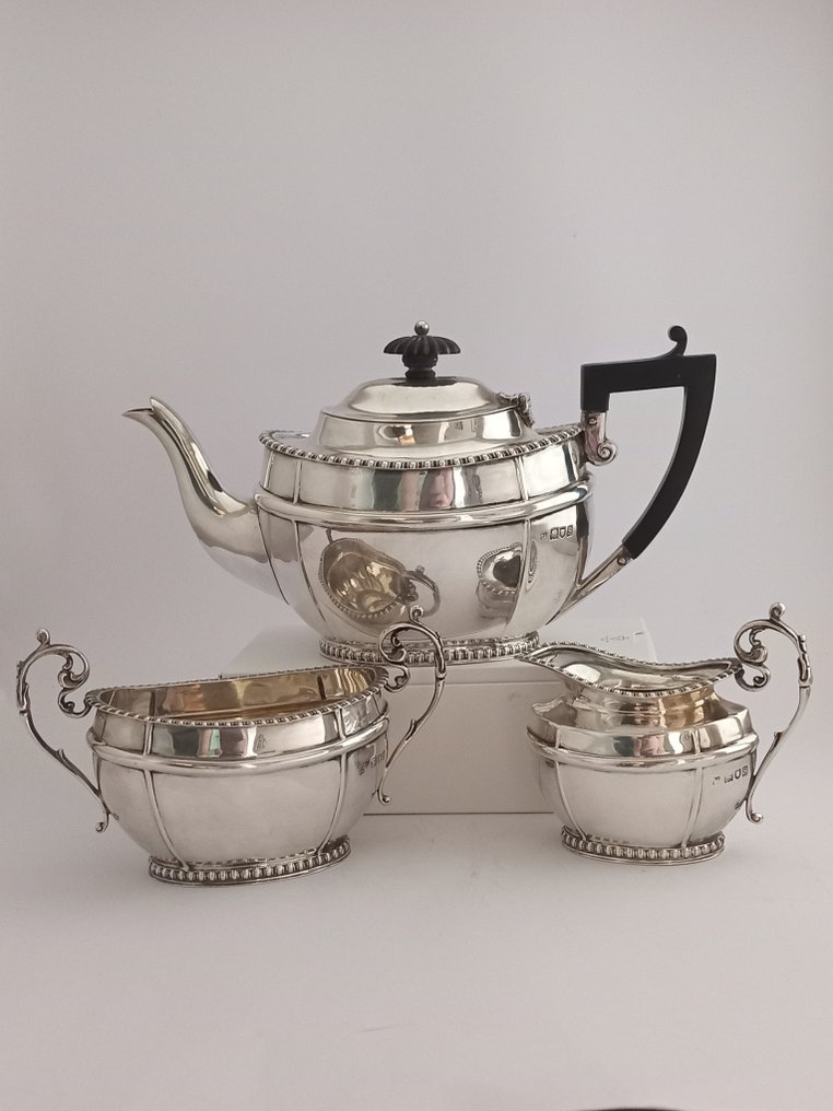 Solid silver tea service discount