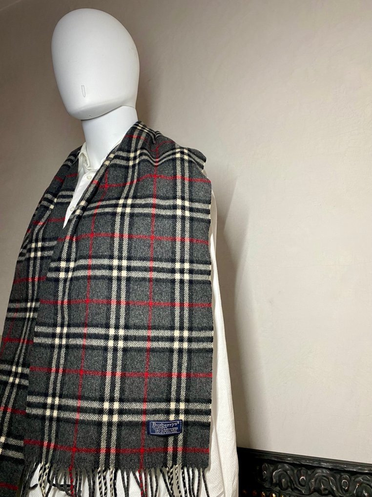 Burberry bufanda juntos shop
