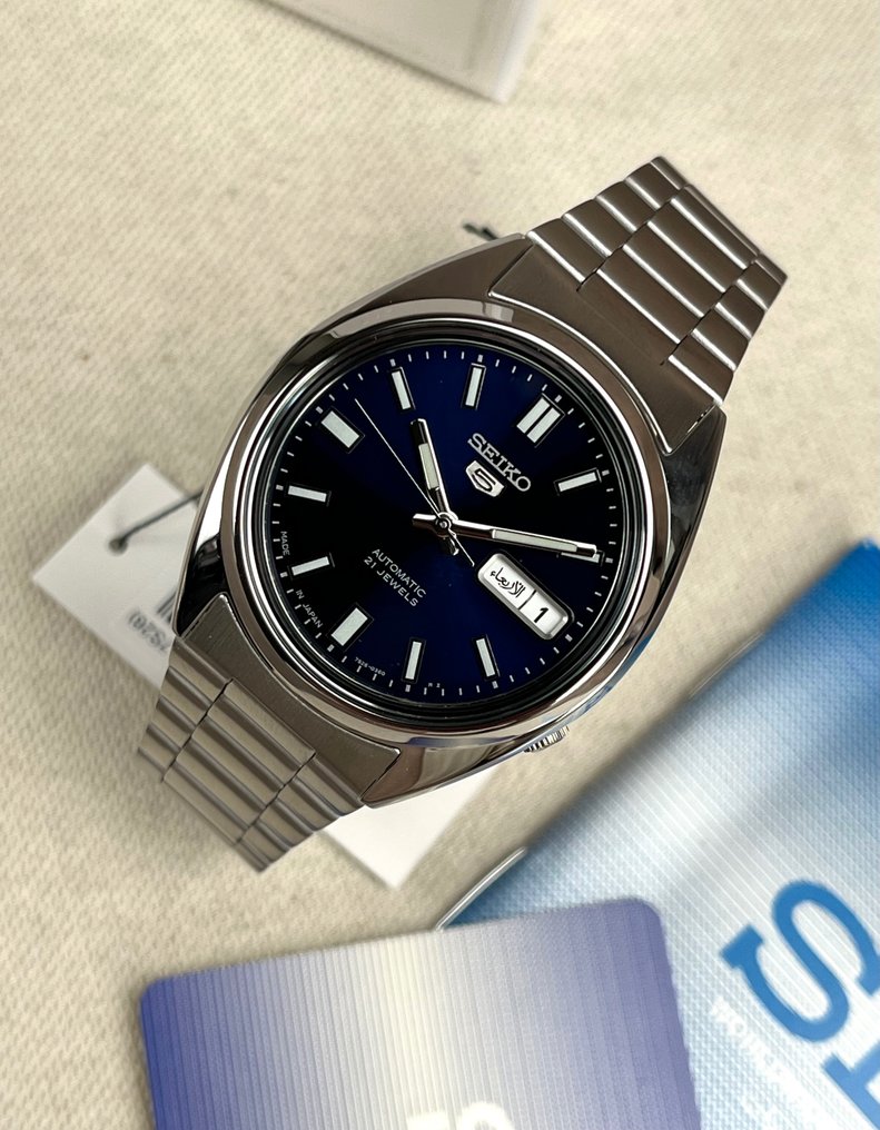 Seiko 5 NO RESERVE PRICE Automatic Day Date SNXS77J1 Men
