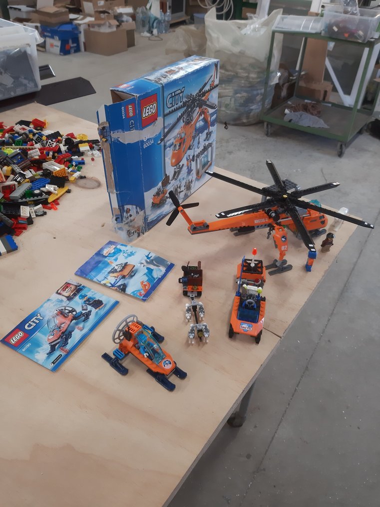 Lego city 2025 60190