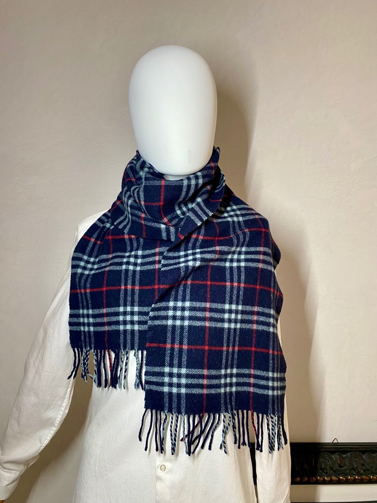 Burberry bufanda deals juntos