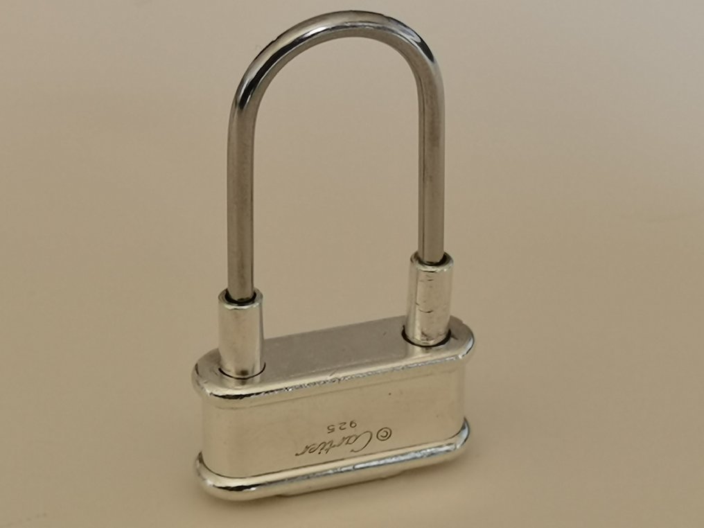 Keychain cartier sales