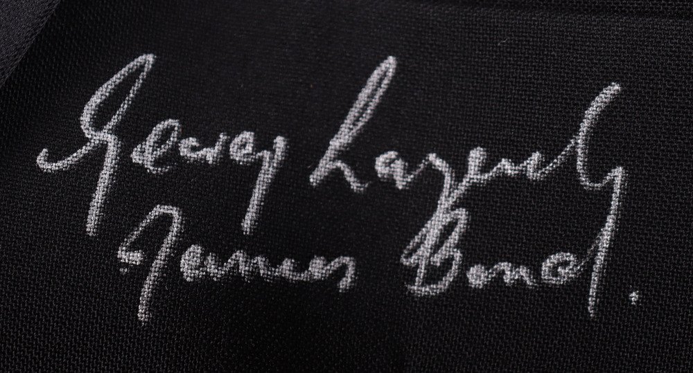 James Bond 007: On Her Majesty s Secret Service George Lazenby Signed