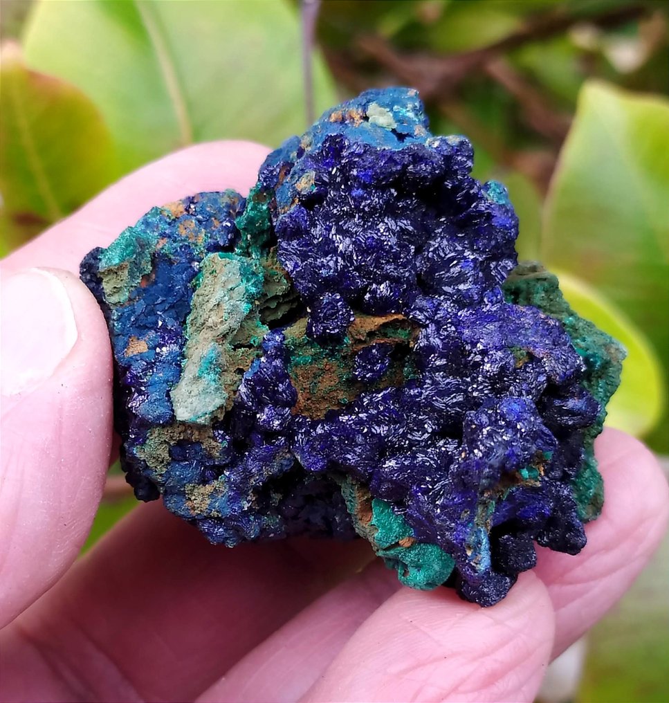 beautiful-sparkling-azurite-and-malachite-blue-crystals-in-a-ball