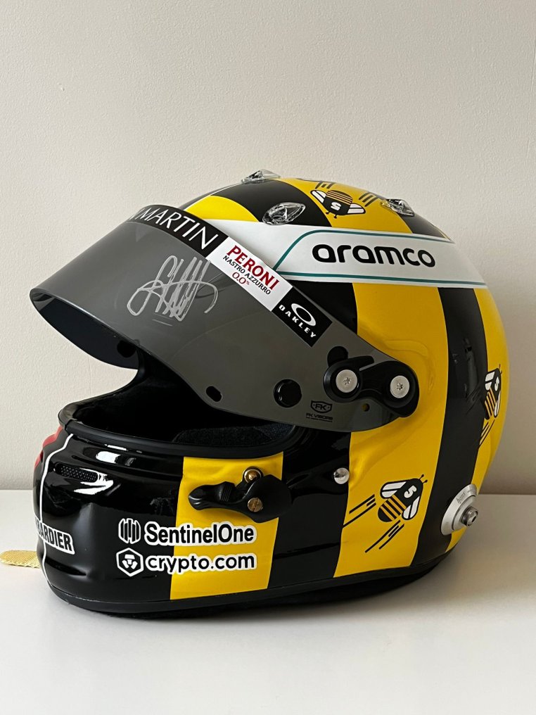 Aston Martin Sebastian Vettel 2022 Replica helmet Catawiki