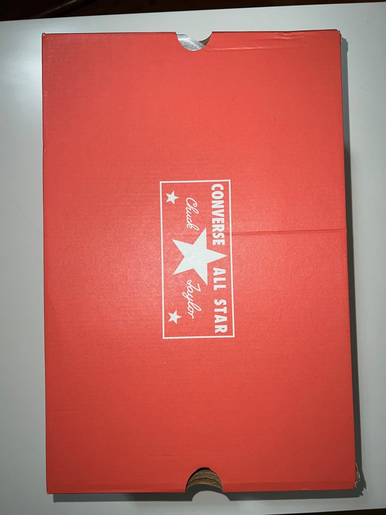 Converse hotsell size 42