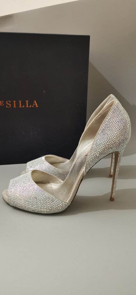 Le silla swarovski shoes hot sale