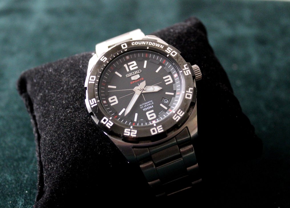 Seiko store 5 44mm