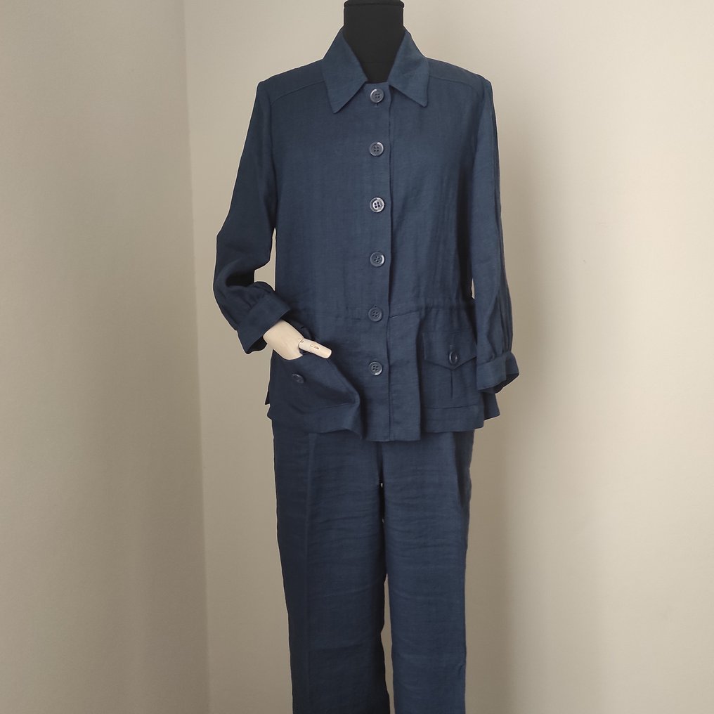 Luisa Spagnoli Tailleur giacca pantalone Women s suit Catawiki