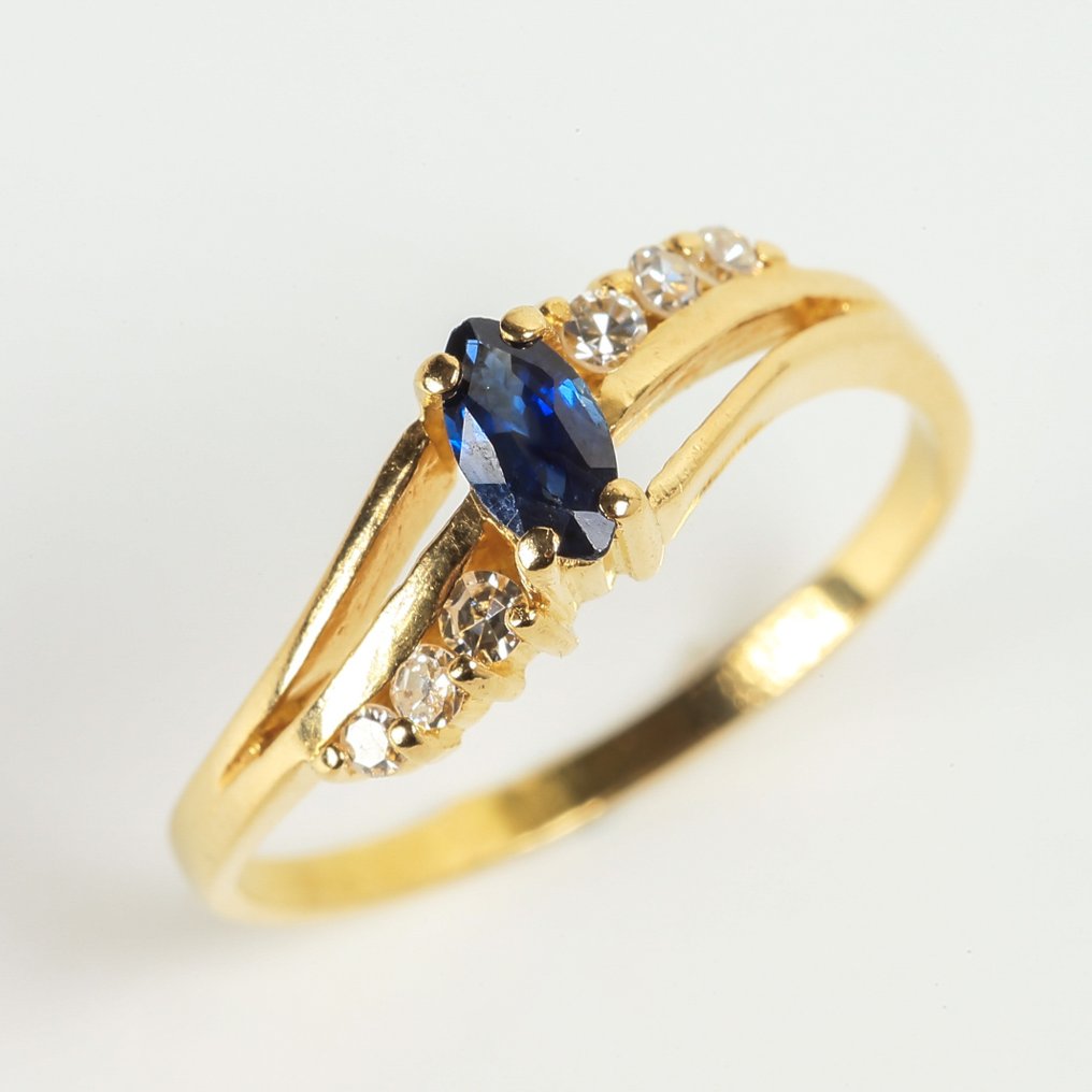 19,2 kt. Gold - Ring Sapphire - Diamond - Catawiki