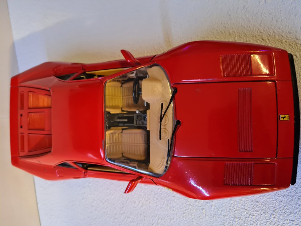Bburago 1:18 - 7 - Model sports car - Ferrari,s - Catawiki