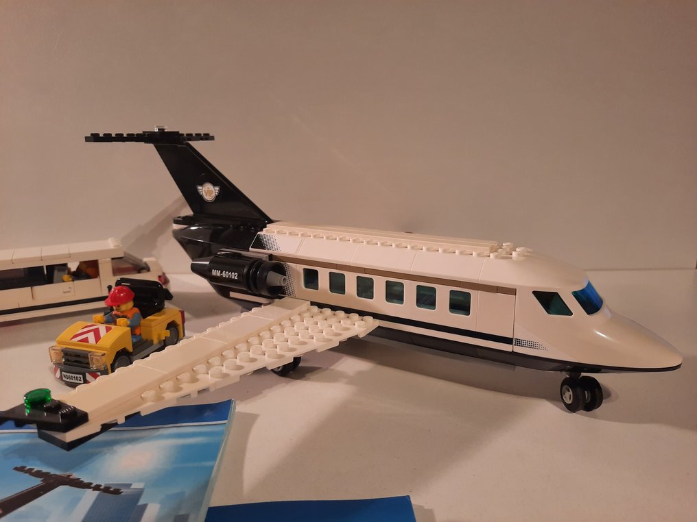 LEGO City 60102 Vliegveld VIP Service Catawiki