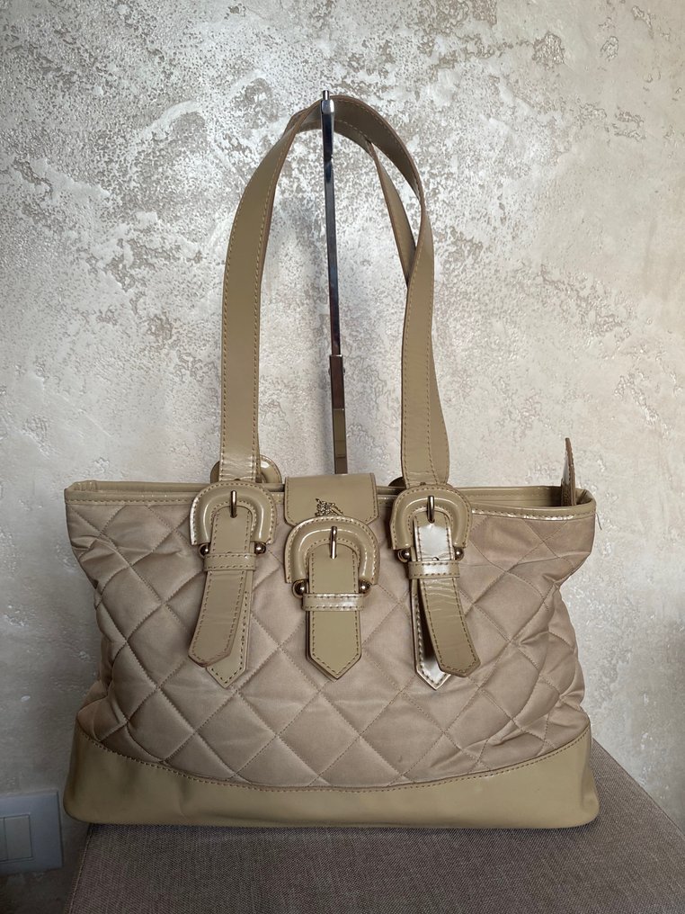 Burberry Bag Catawiki