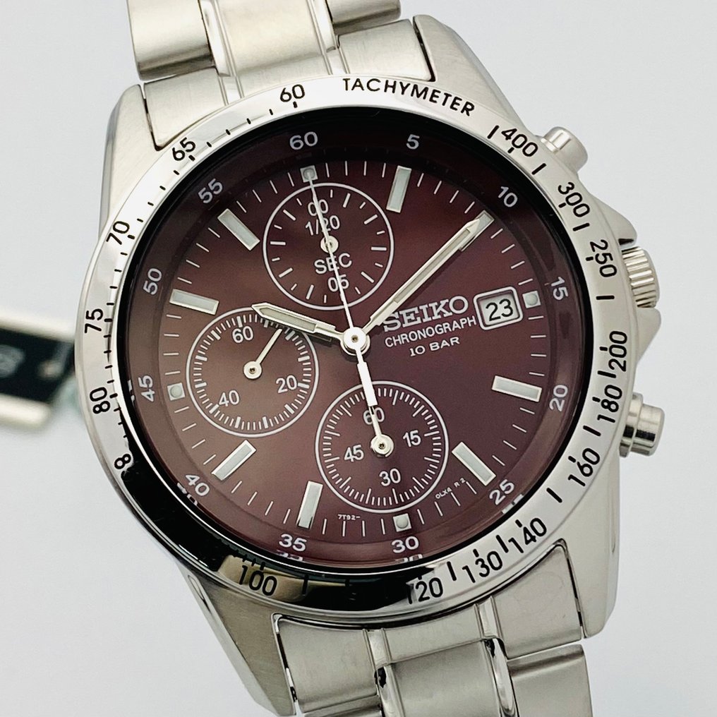 Seiko chronograph 50m price best sale