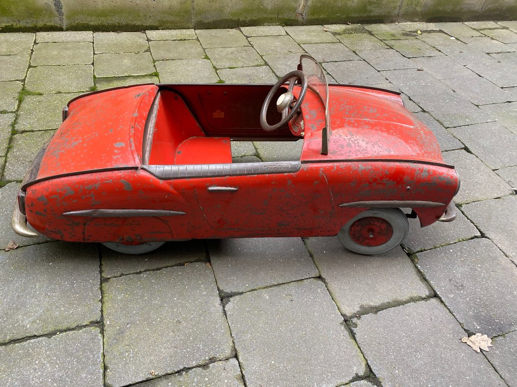 Ferbedo pedal car hotsell