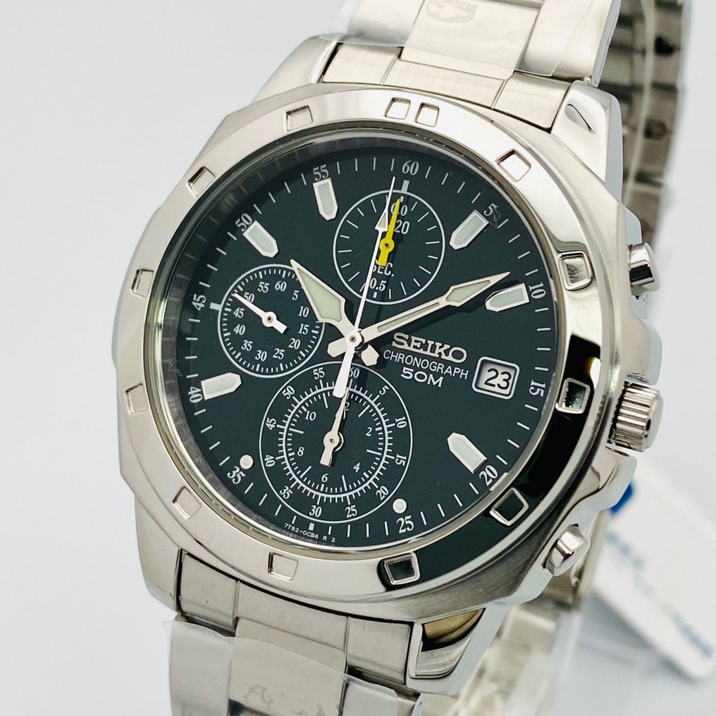 Seiko chronograph 50m price clearance