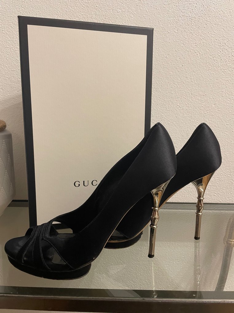 Stilettos gucci store