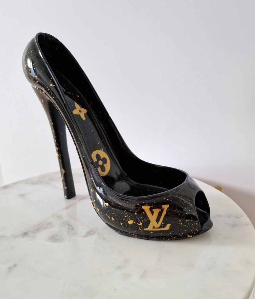 Legendly Art Talon Golden Louis Vuitton Catawiki