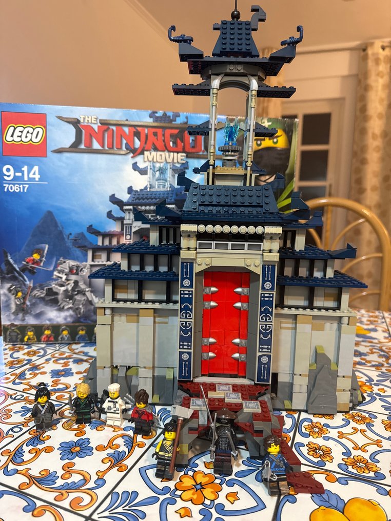 70617 ninjago top
