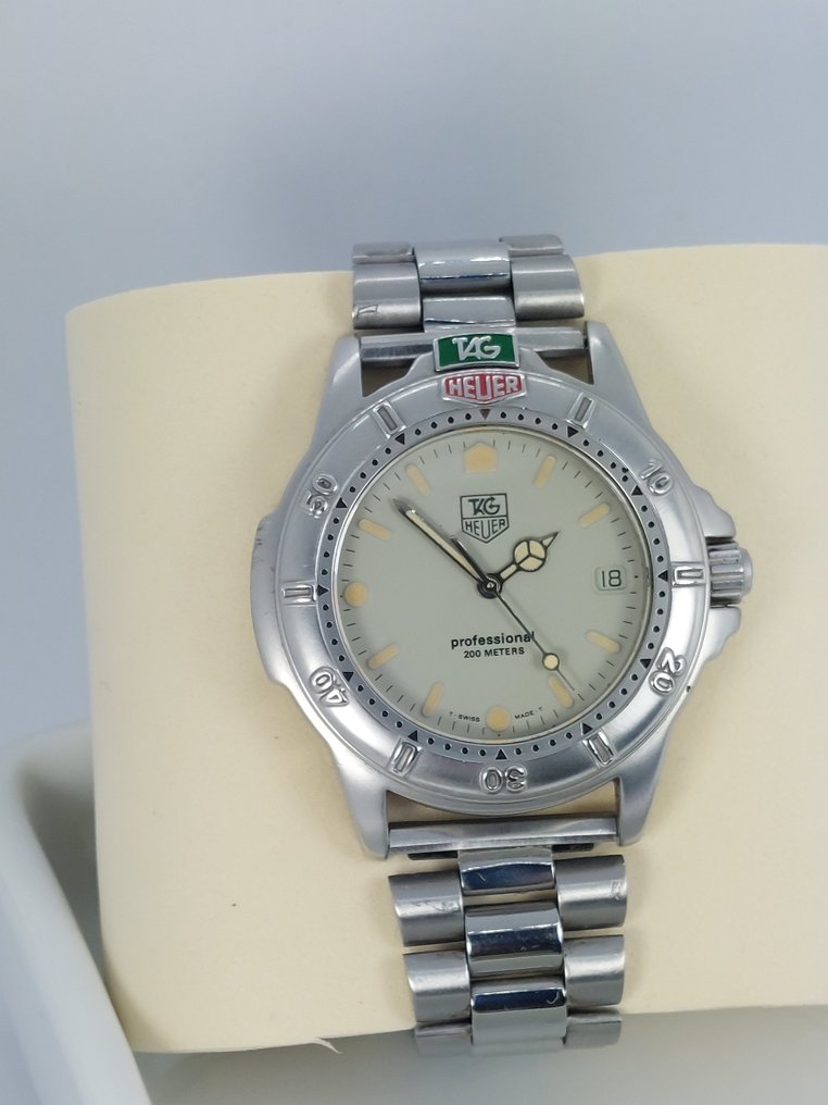 Tag heuer 2024 4000 professional