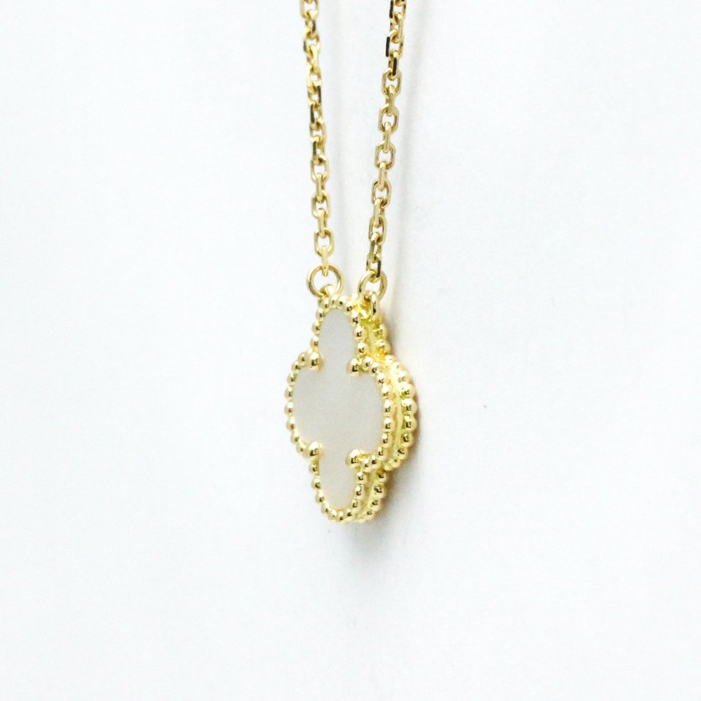 Van Cleef & Arpels 18 kt. Yellow gold Necklace with pendant Catawiki