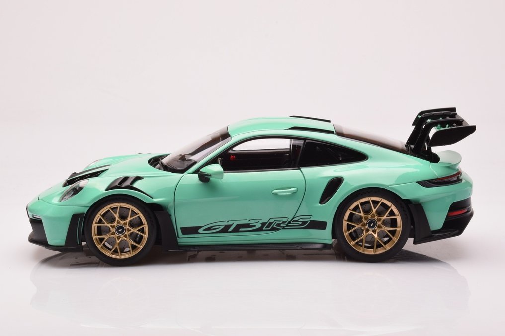 Norev 1:18 - 1 - Model sports car - Porsche 911 GT3 RS 2022 - Diecast model  with 3 openings - Catawiki