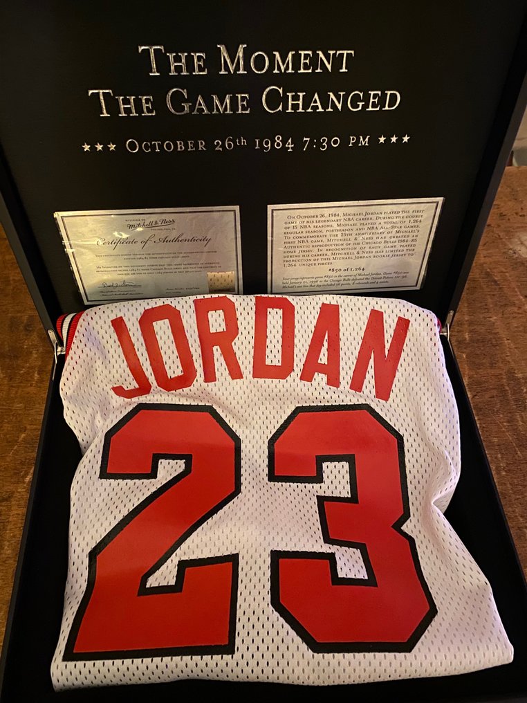Michael jordan top basketball outfit