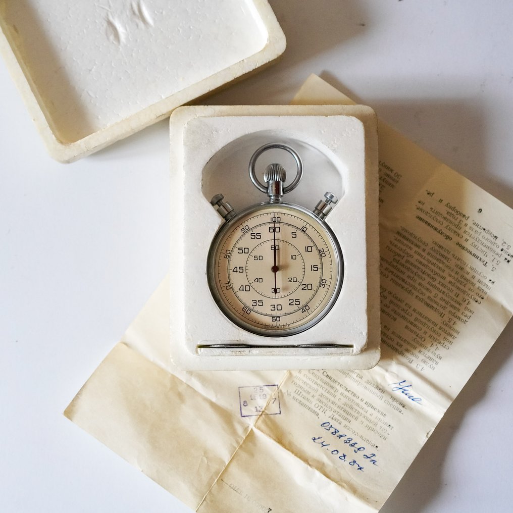 Chronometer stopwatch on sale